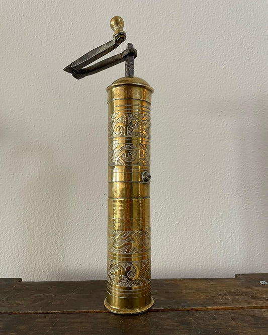 Pepper grinder