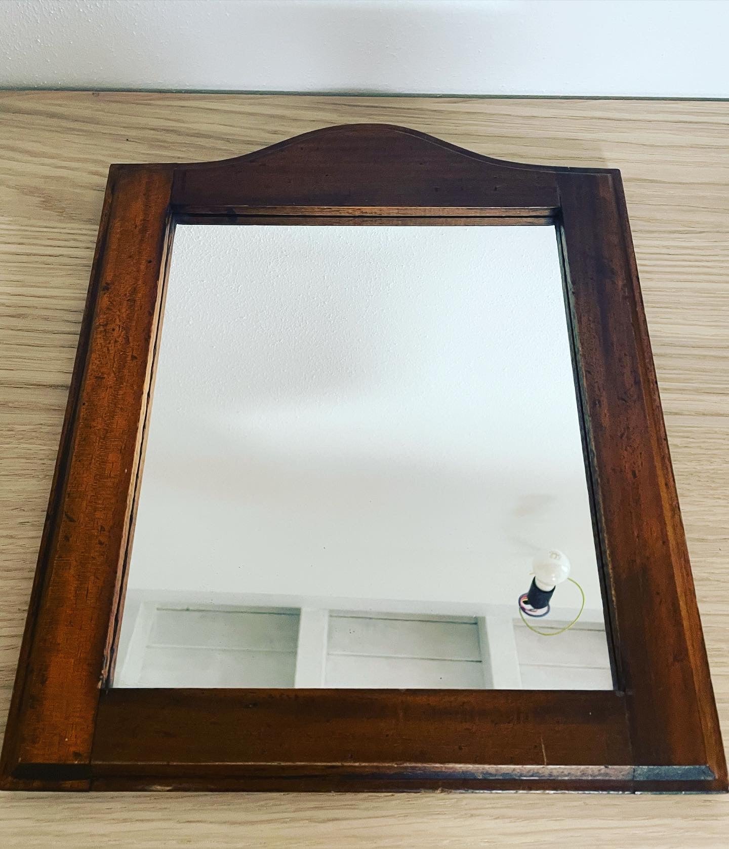 Dressing table mirror