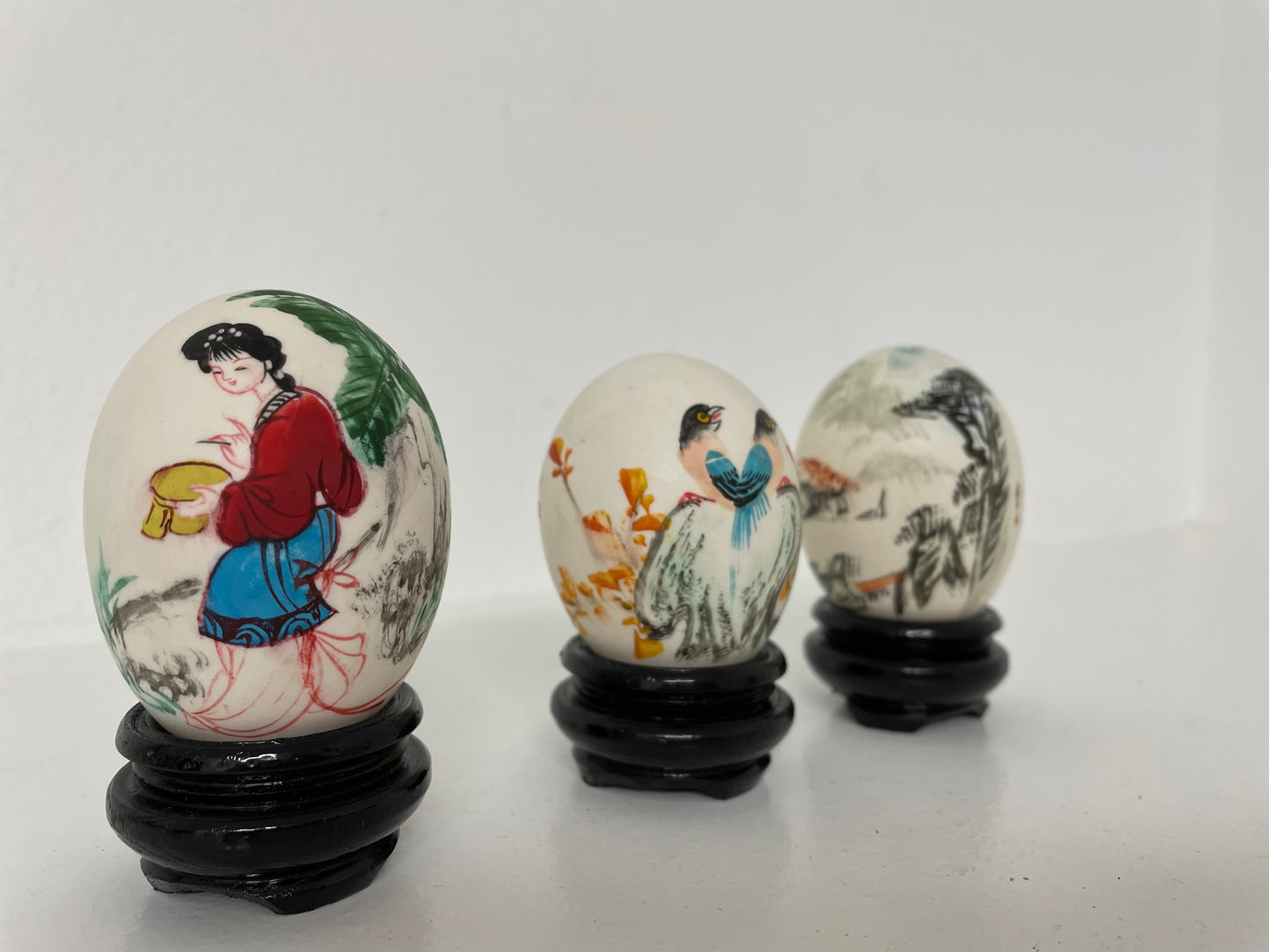 Hand Painted Chinese Egg Set