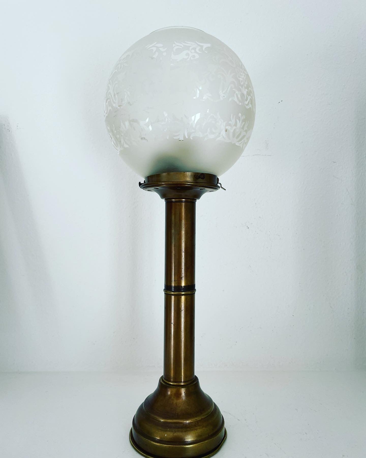 Dutch Art Nouveau Lamp