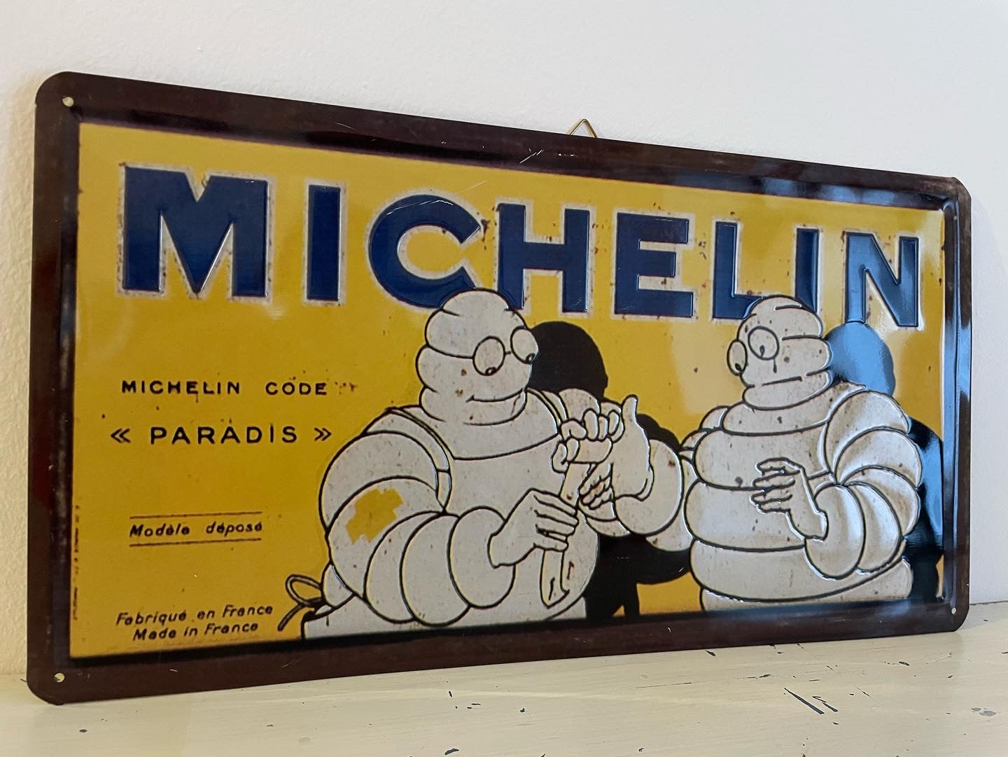 Bibendum Michelin sign