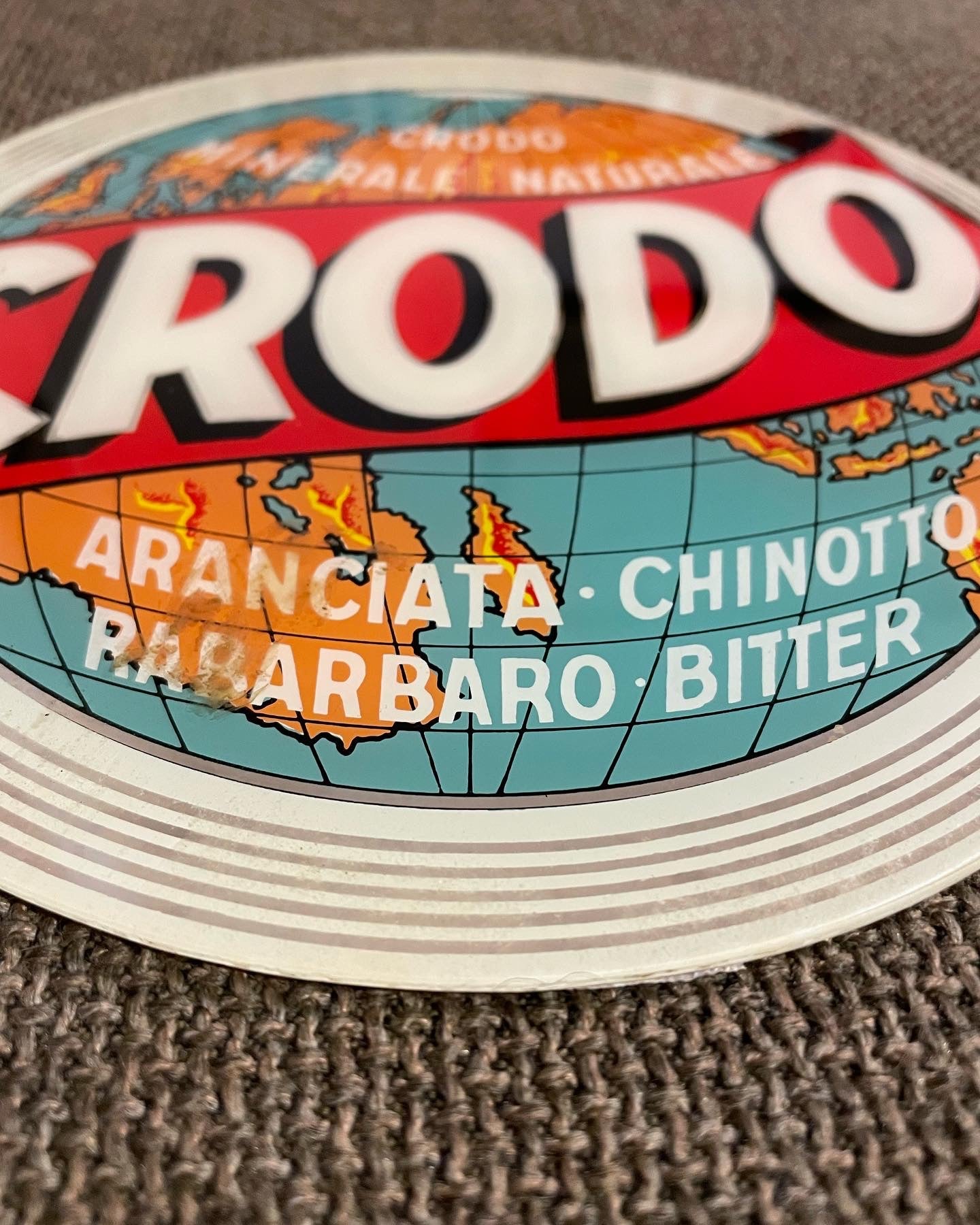 Insegna Crodo in vetro