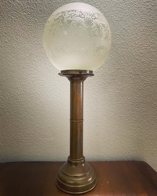 Liberty lamp with glass hat