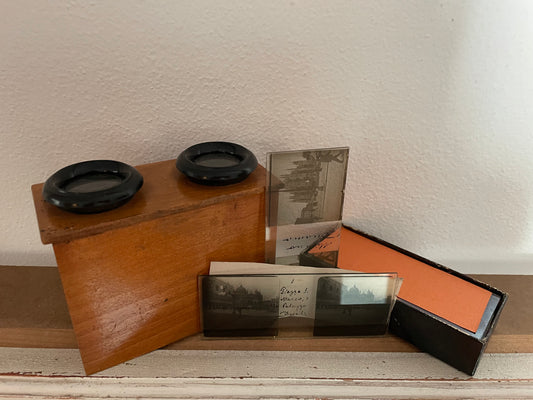 Old stereoscope and photo plates