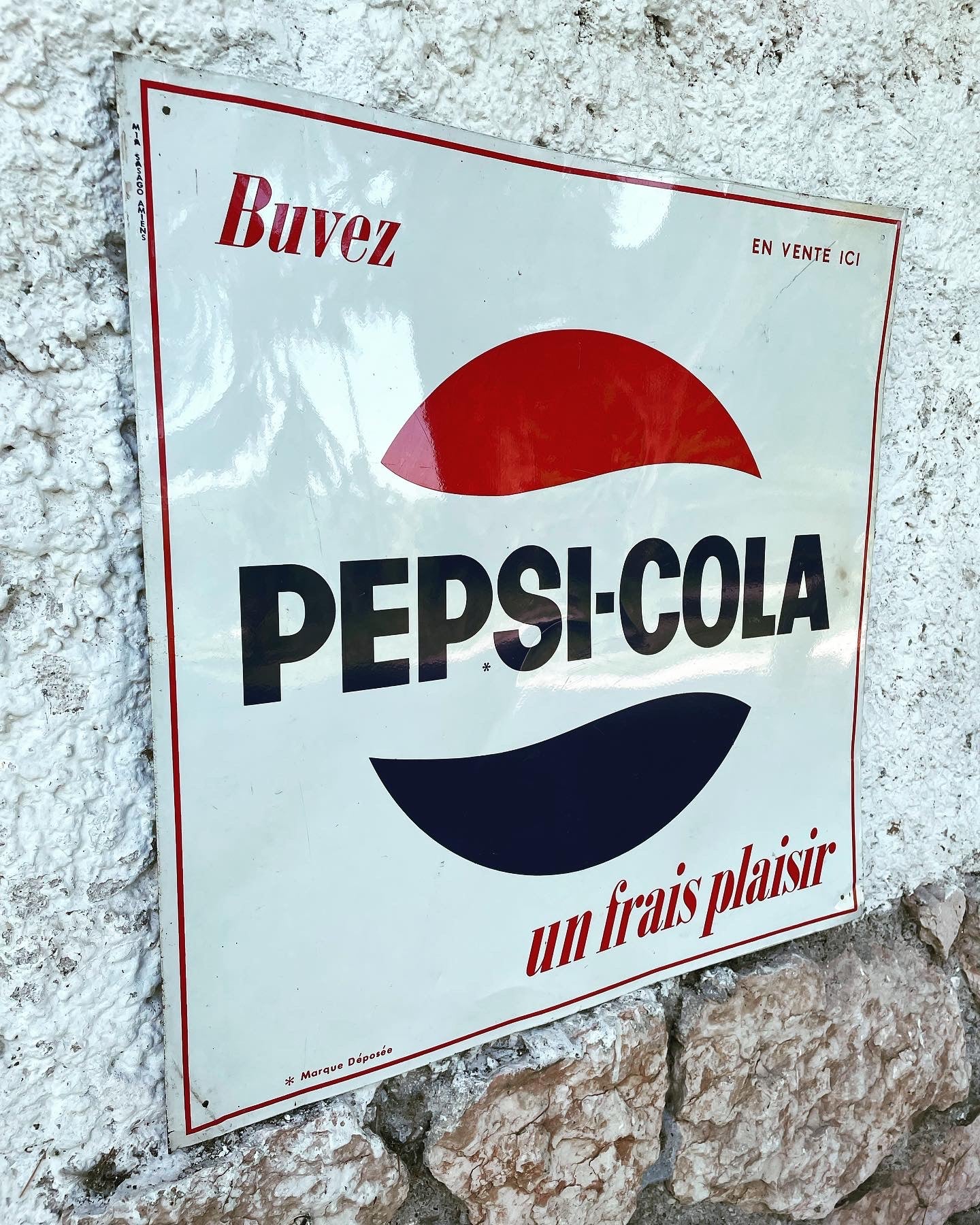 Pepsi Cola insegna