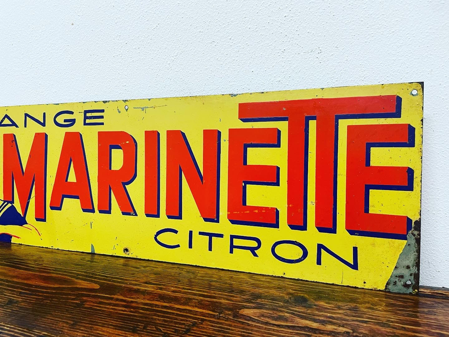 Large Marinette sign